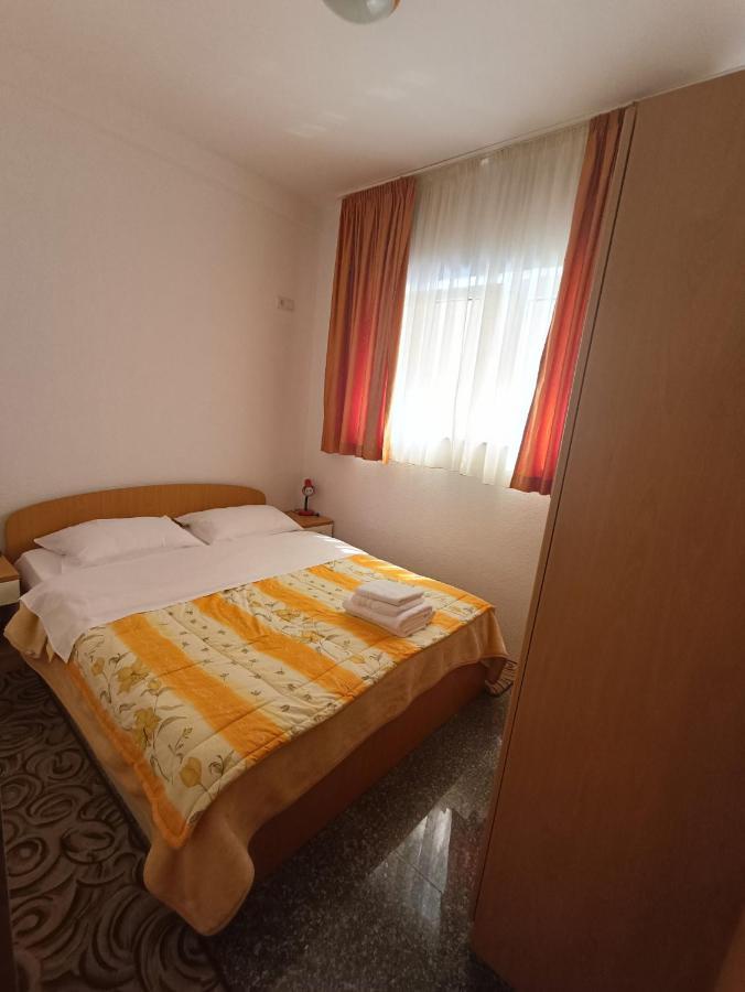 Apartmani Centar 斯塔利格拉德-帕克利尼卡 外观 照片