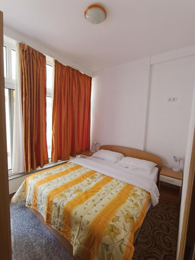 Apartmani Centar 斯塔利格拉德-帕克利尼卡 外观 照片