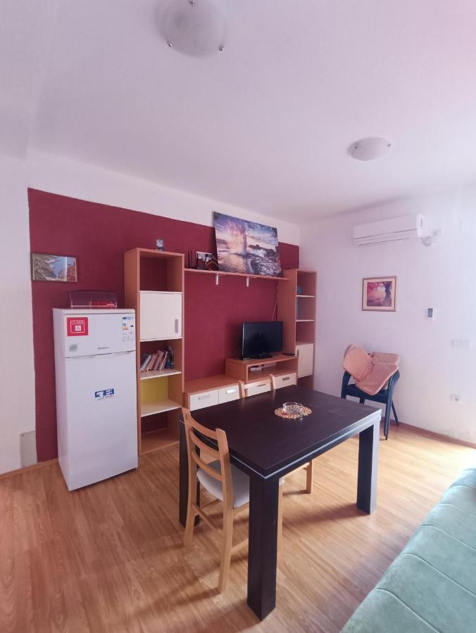 Apartmani Centar 斯塔利格拉德-帕克利尼卡 外观 照片